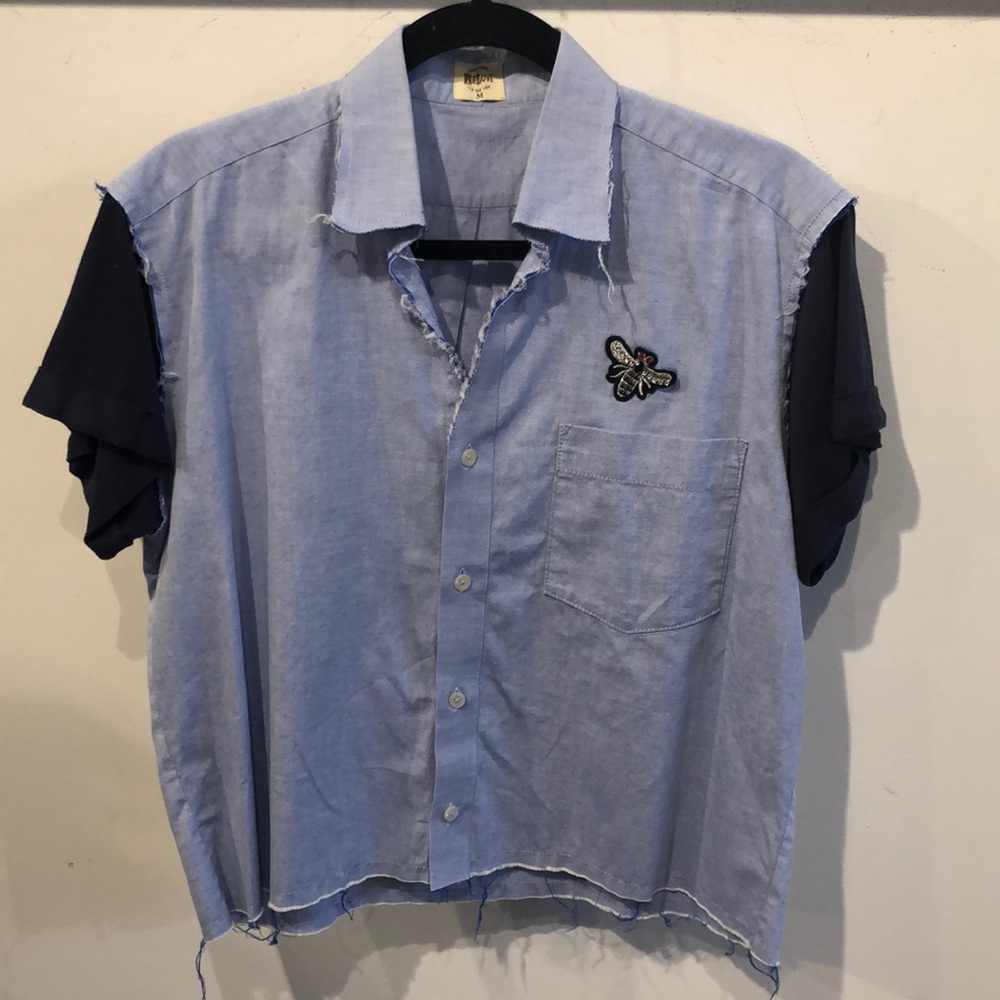 Relove Short Novelty Top with Bee Detailing